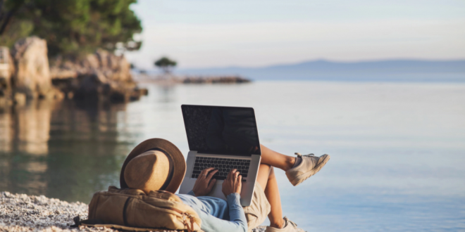 8 Tips Terbaik Untuk Melindungi Laptop Anda Saat Bepergian